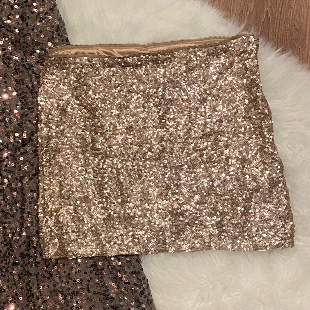 XXI Gold / Champagne Mini Skirt S